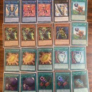 Cheap YuGiOh! Insect Inspired Deck, white sleeves, and 1 deck box